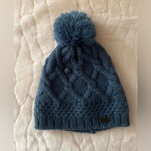 Igloos hat in teal